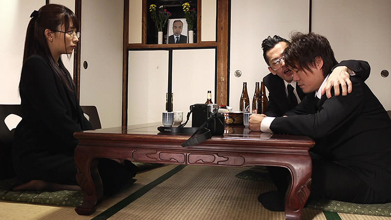 喪服の美女  義父の法事で 濡れる女は 地獄行き