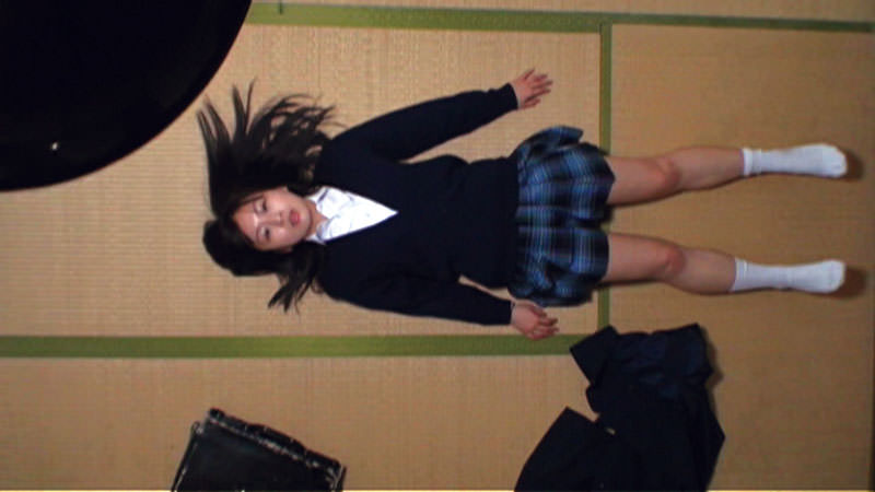 挿入（やる）連れ子の娘を口説いて淫行