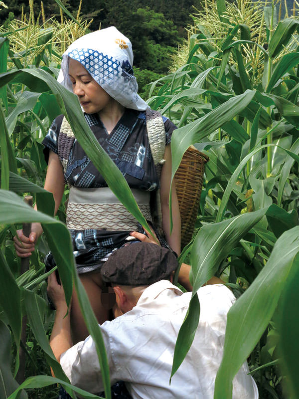 ヘンリー塚本　人妻・セックス大好きな嫁とめぐり逢った男の幸福・何故に人妻は夫以外の男とやりたがる