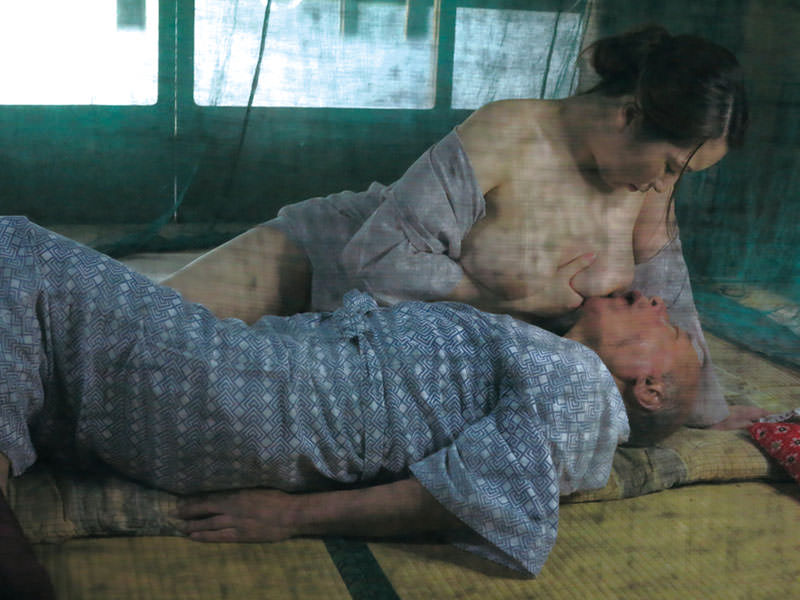 ヘンリー塚本　色っぽい嫁・ムンムンと漂うセックスの匂い・ナマナマしくもふくよかな白い乳房