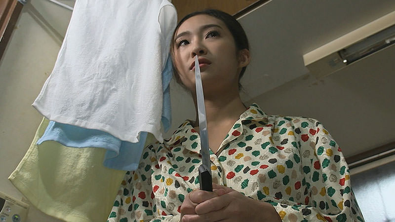 人妻をモノにする　力づくの情事