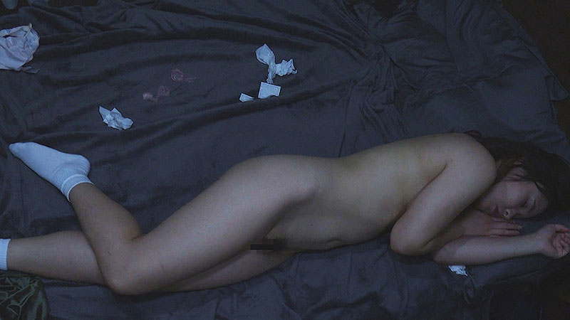 あ～我慢できない！欲求不満な昼下がり　しおり24才/あい28才/ゆず21才